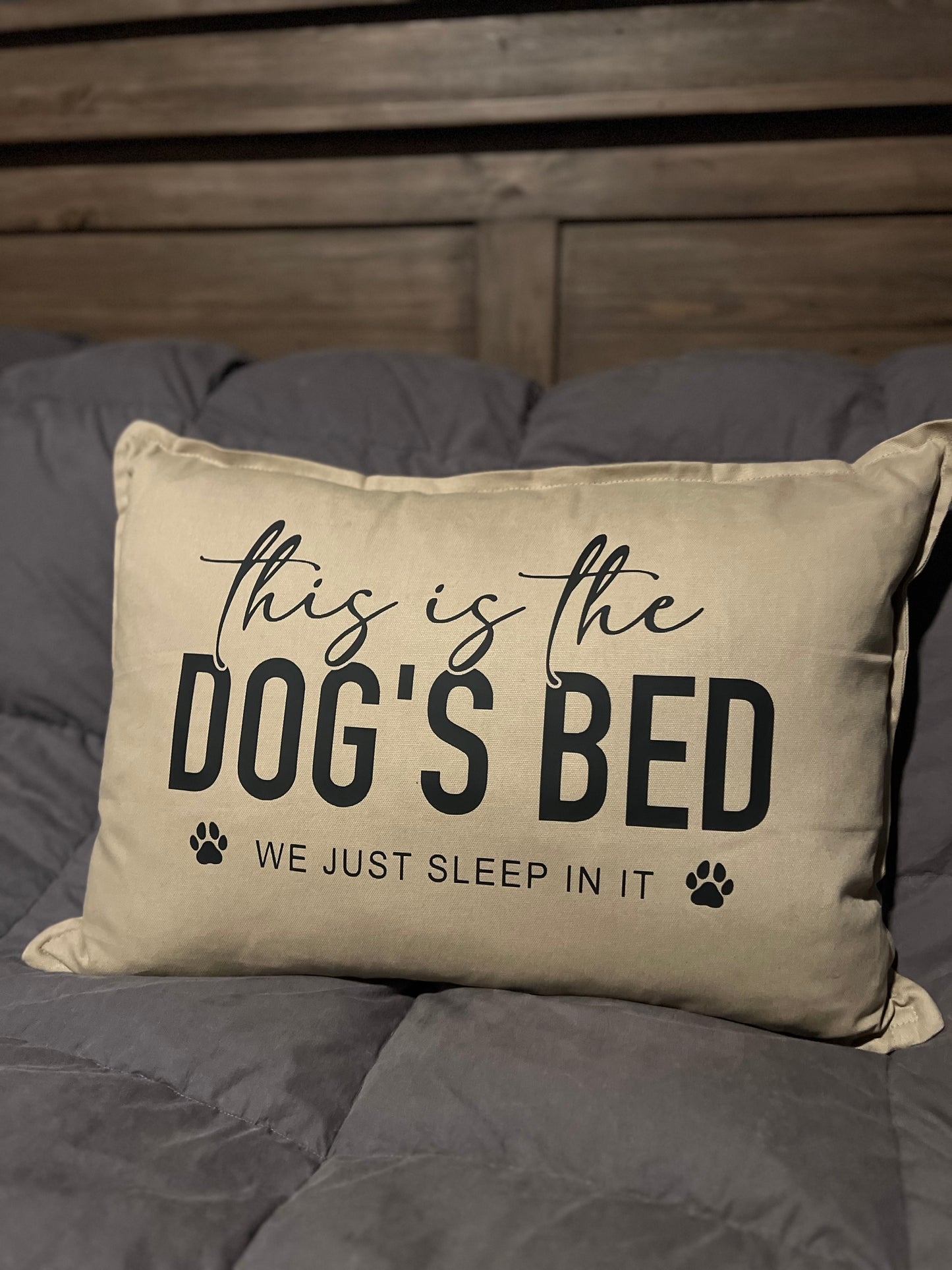 Dog's bed pillow